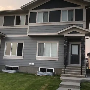 Close To Airport Yyc, Crossiron Mall Away From Lower Level Unit Apartment Calgary
